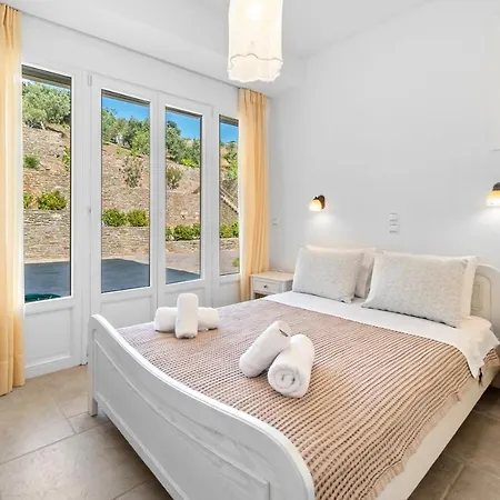 Sea & Sunset, Modern Flats - 2 Mins To Batsi Bay Apartament *